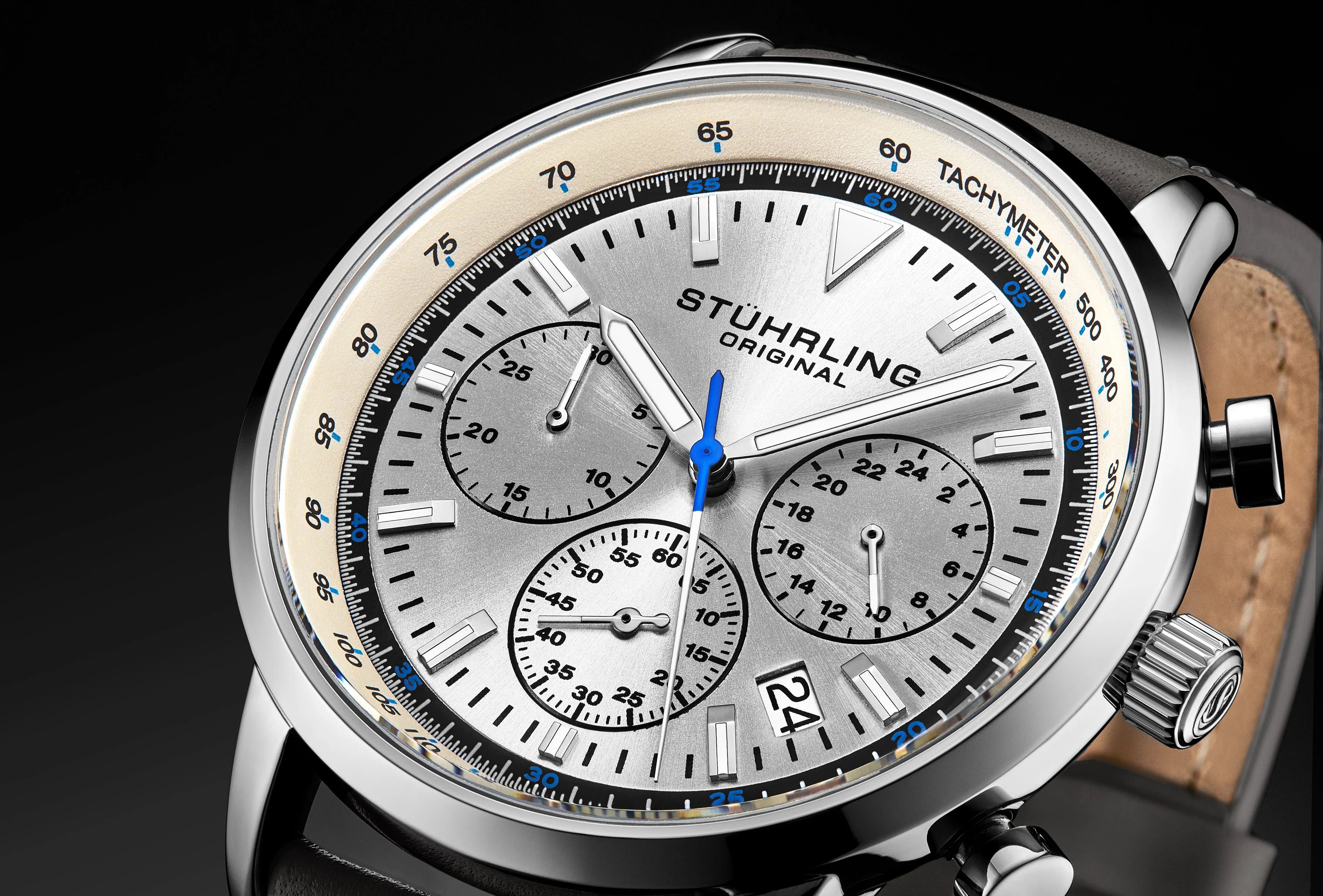3986L Quartz 44mm Chronograph
