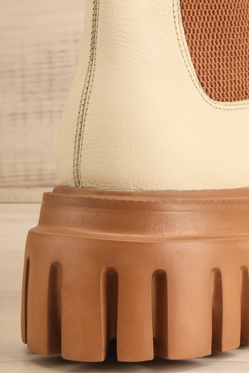 Agora Ivory | Cleated Chelsea Boots