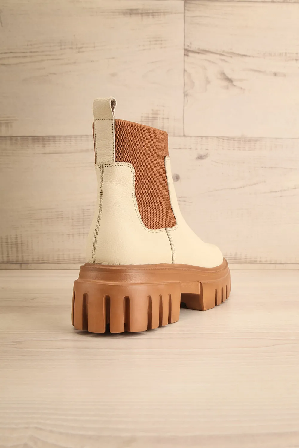 Agora Ivory | Cleated Chelsea Boots
