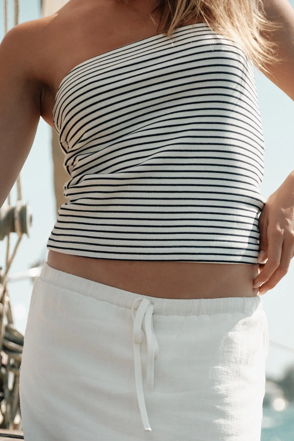 Aleixia Navy Stripes | Ribbed Tube Top | Dailystory