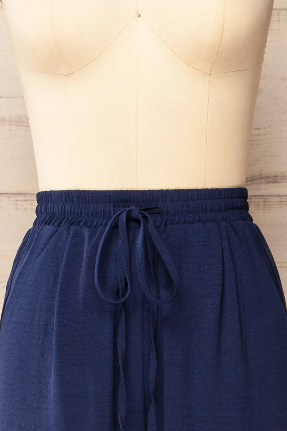 Alycia Navy | Flowy Straight-Leg Pants