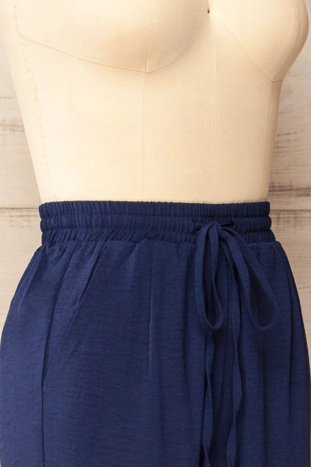 Alycia Navy | Flowy Straight-Leg Pants