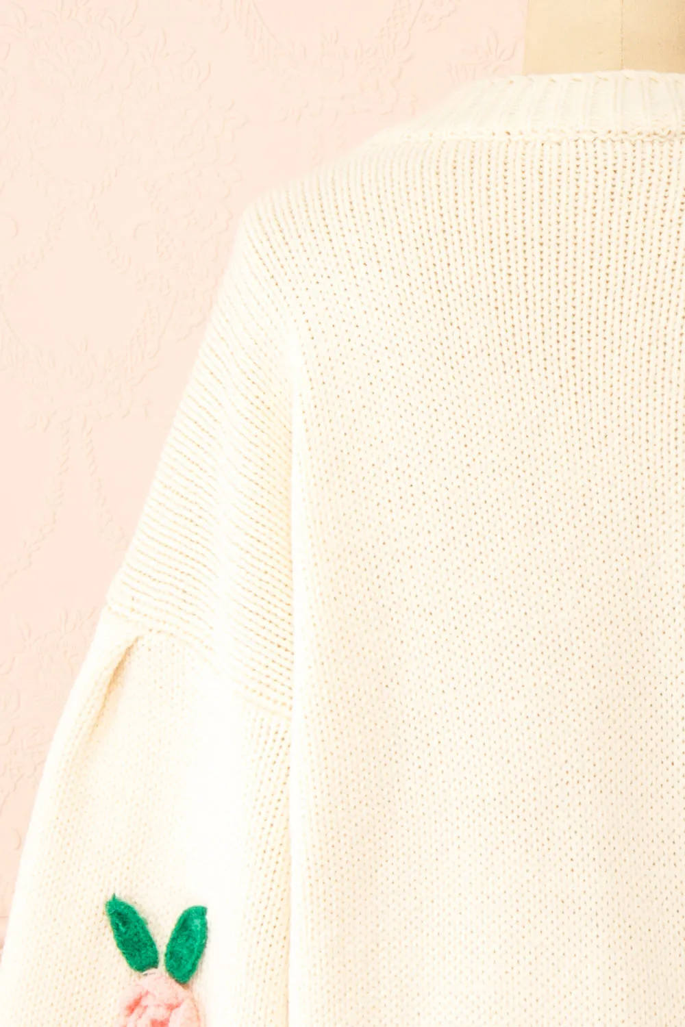 Annalee | Beige Knit Cardigan wih 3D Flowers