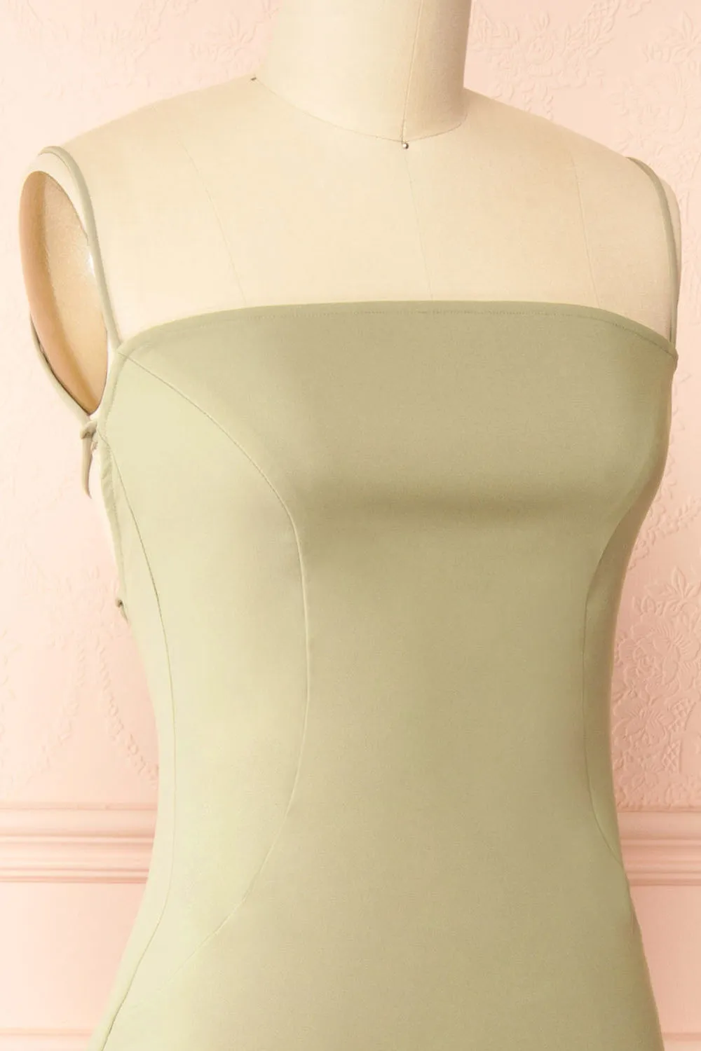 Arannia Sage | Fitted Midi Dress w/ Laced Back