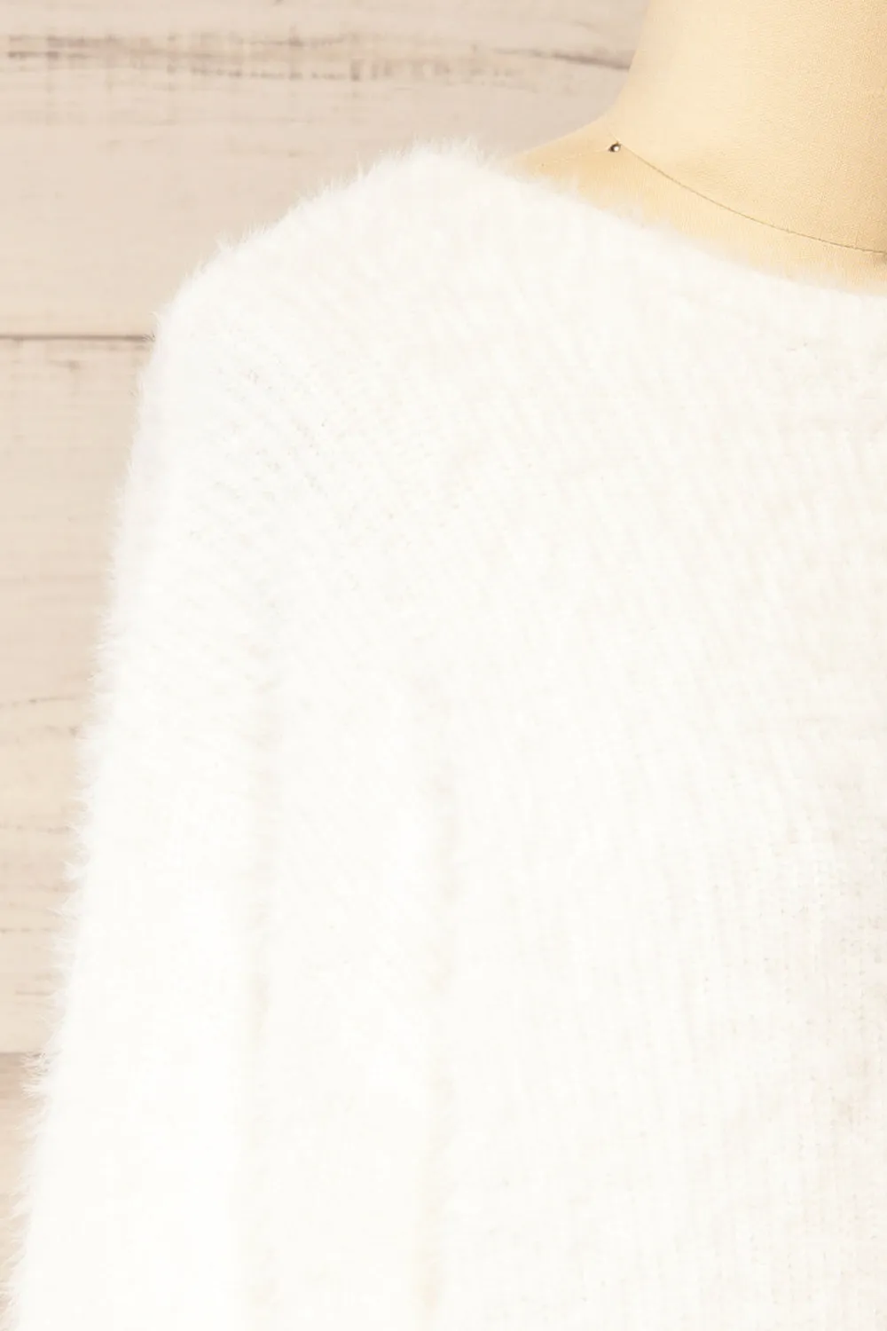 Arkhaule | Fuzzy White Sweater w/ Twisted Back