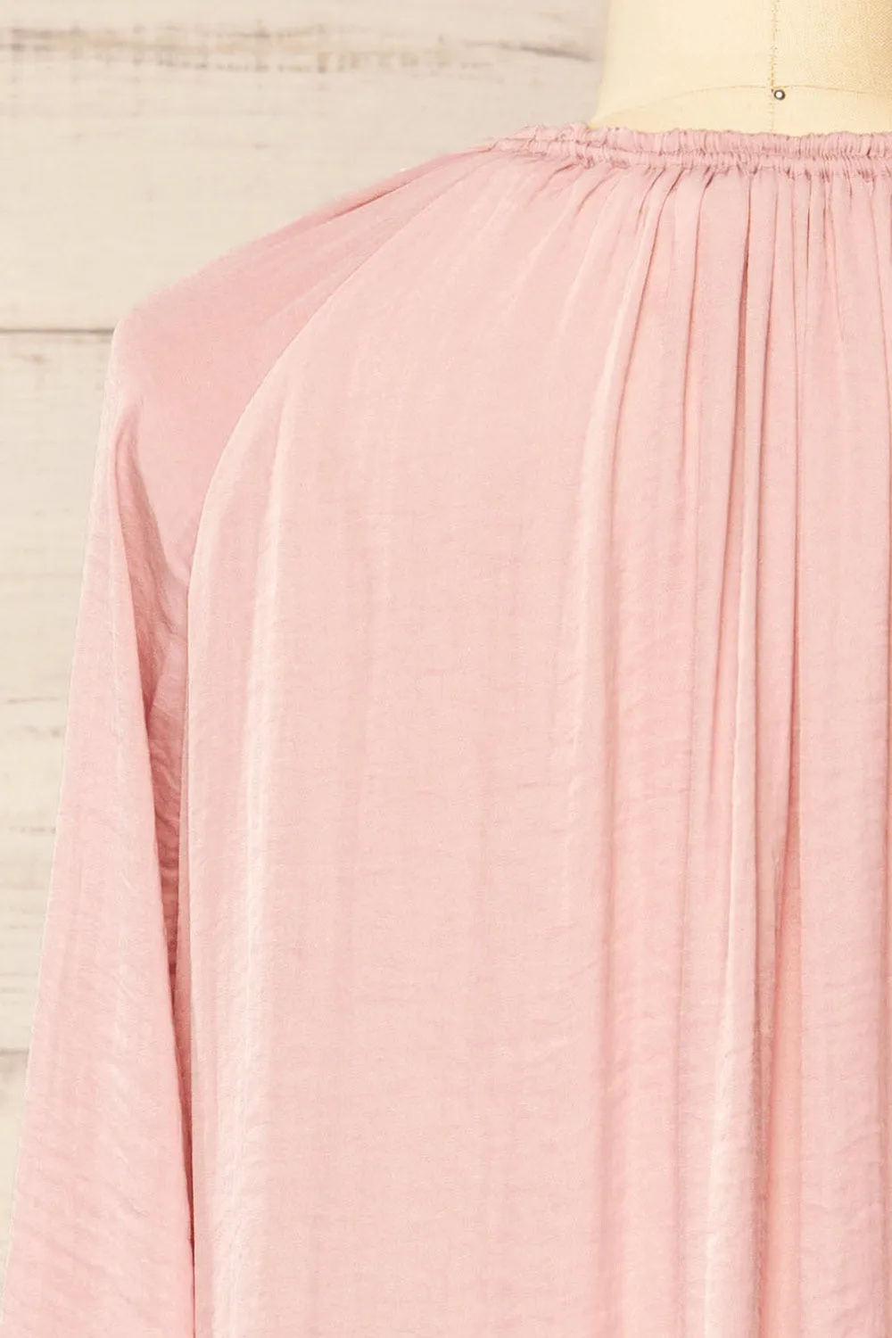 Attopu Mauve | Oversized Flowy Blouse w/ Long Sleeves