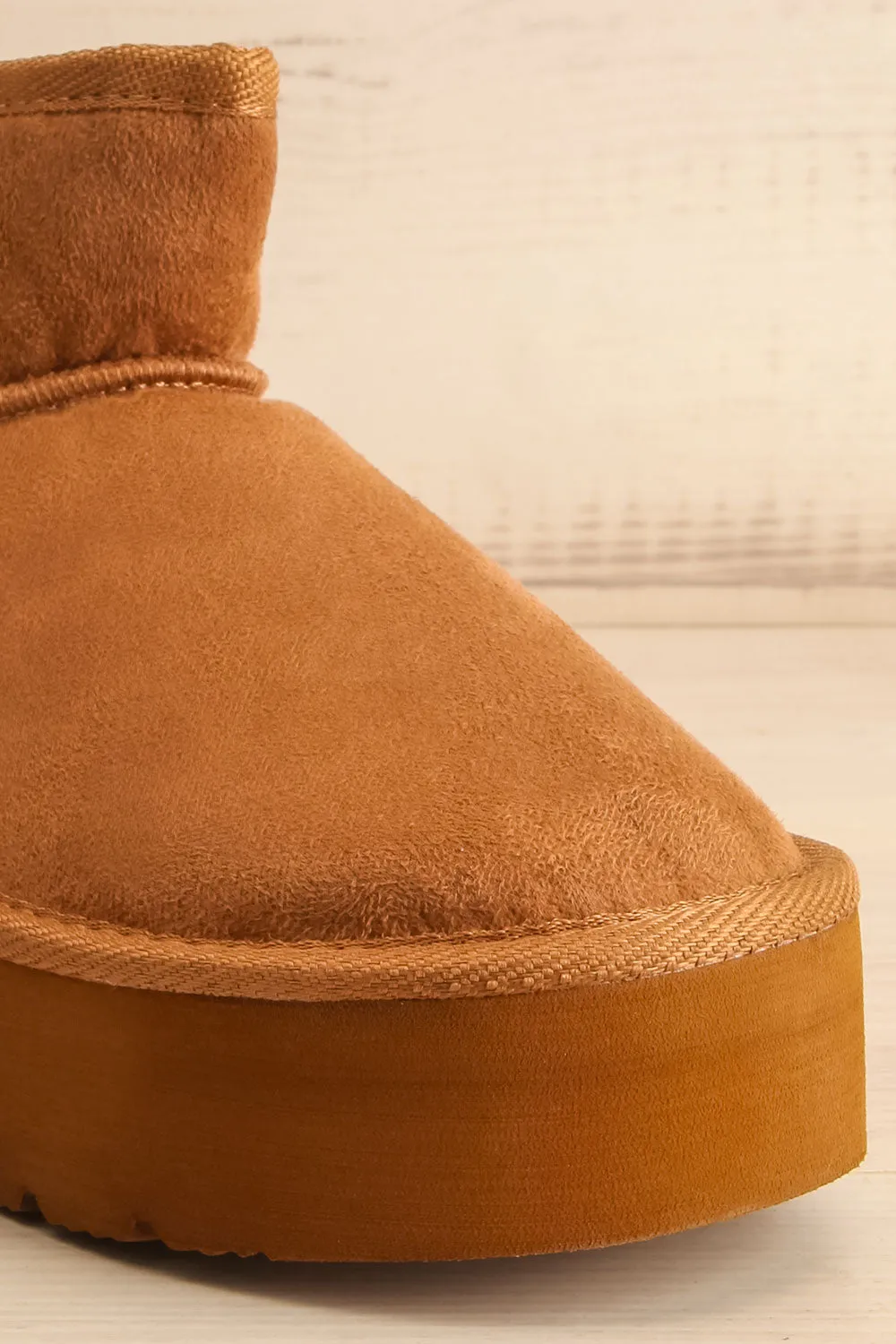 Aupaluk | Beige Platform Ankle Boots
