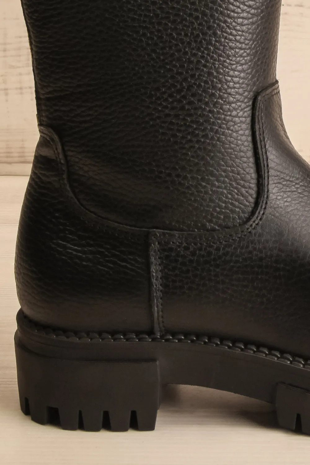 Balance | Mid-High Leather Boots