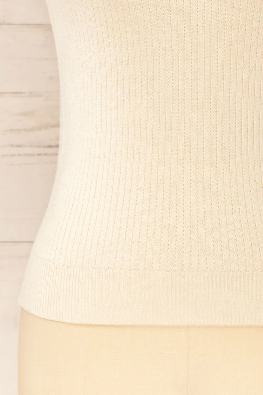 Basrah Beige | Knitted V-Neck Top