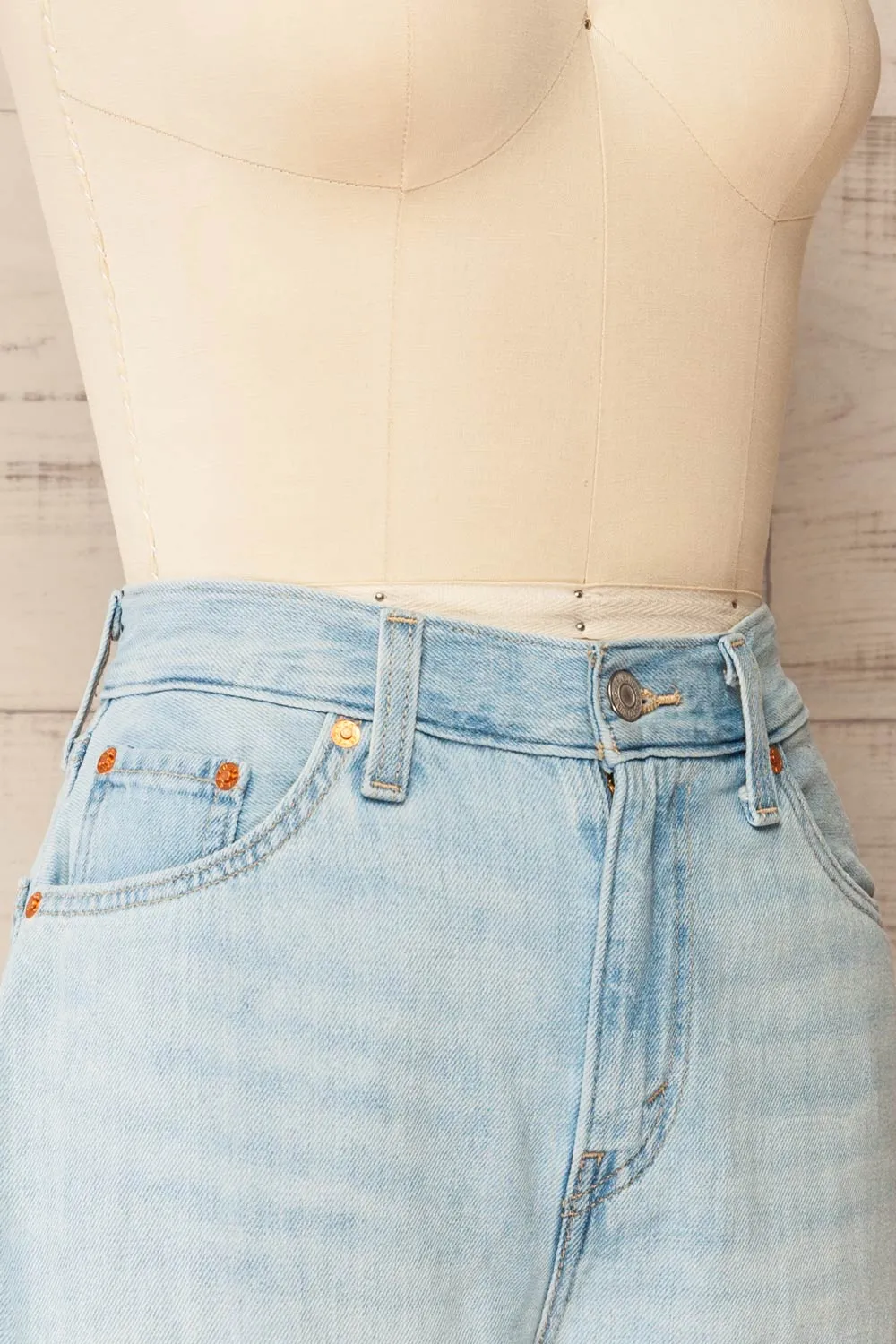 Betim | High-Waisted Baggy Blue Shorts