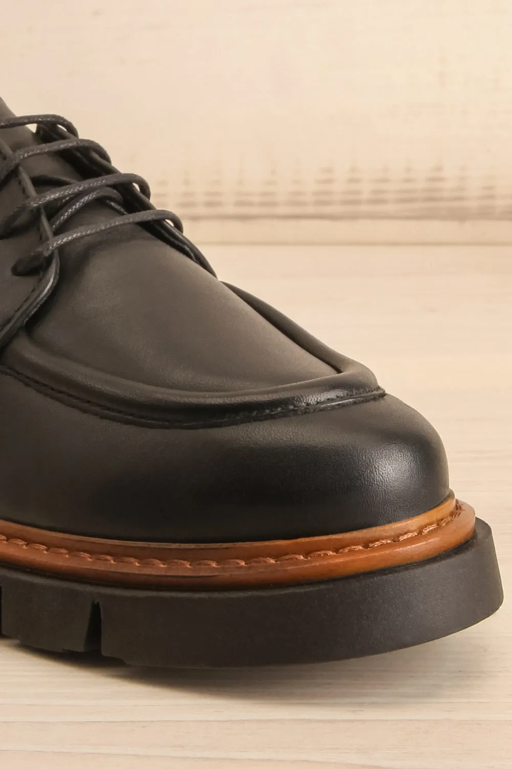 Bikko | Black Loafers