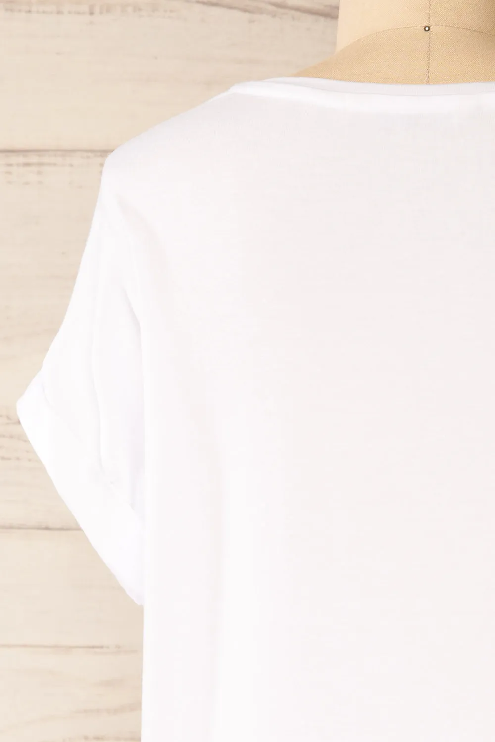 Bossugan White | Round Neck T-Shirt