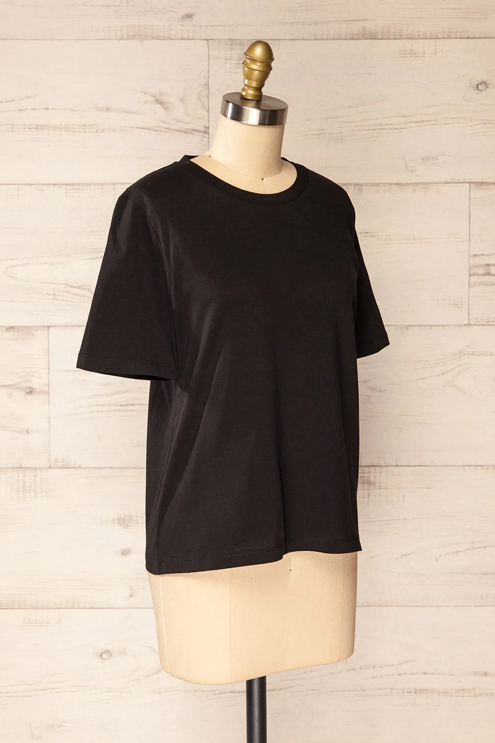 Brossard Black | Round Neck T-Shirt