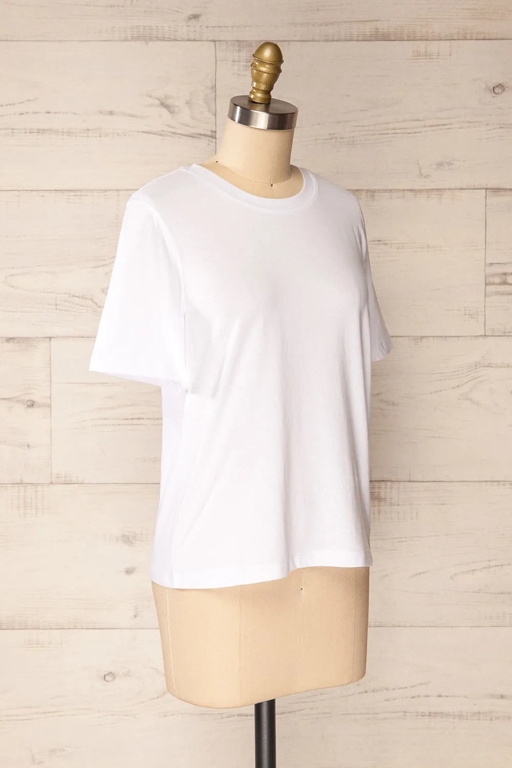 Brossard White | Round Neck T-Shirt