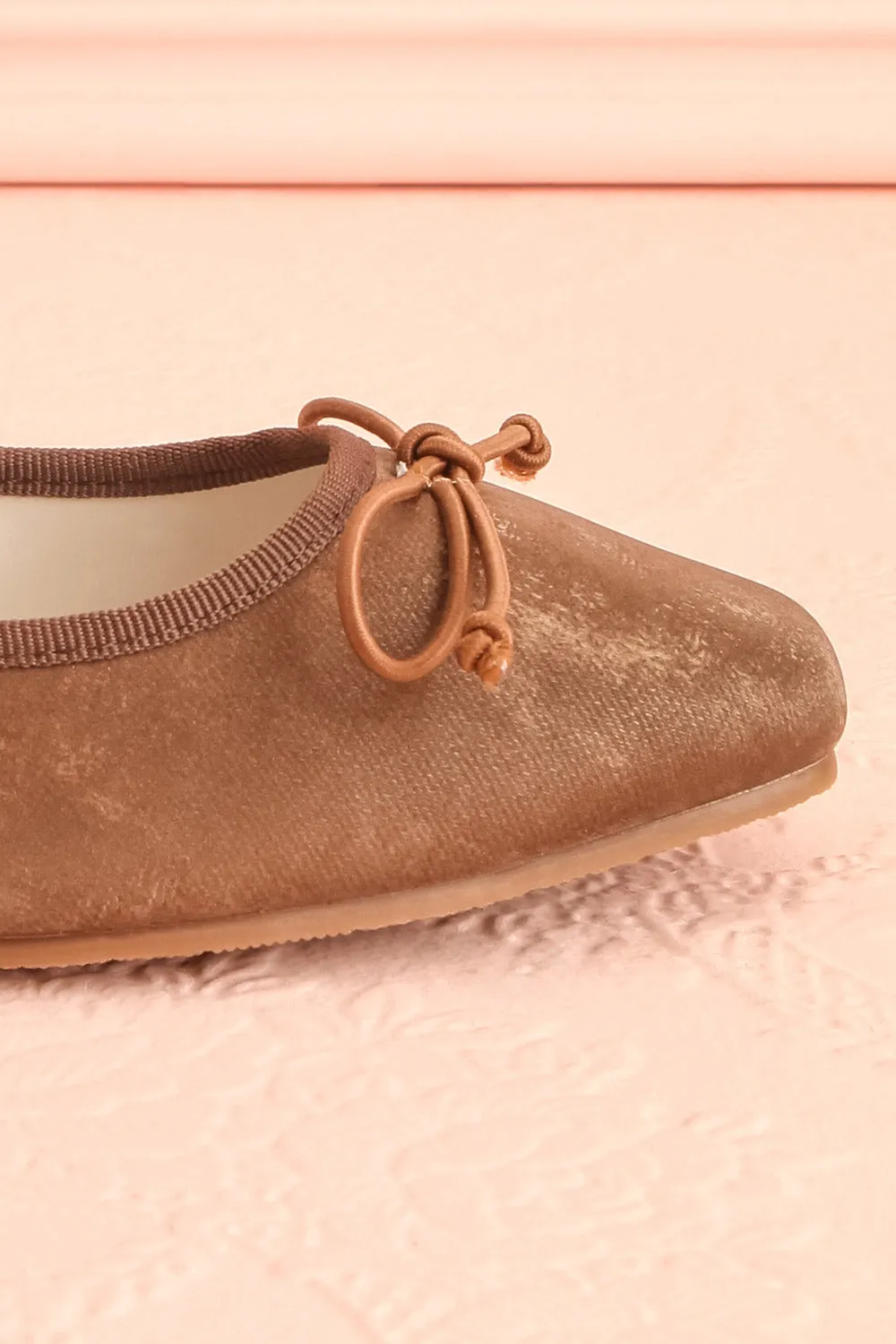Cascadura Brown | Velvet Ballet Flats