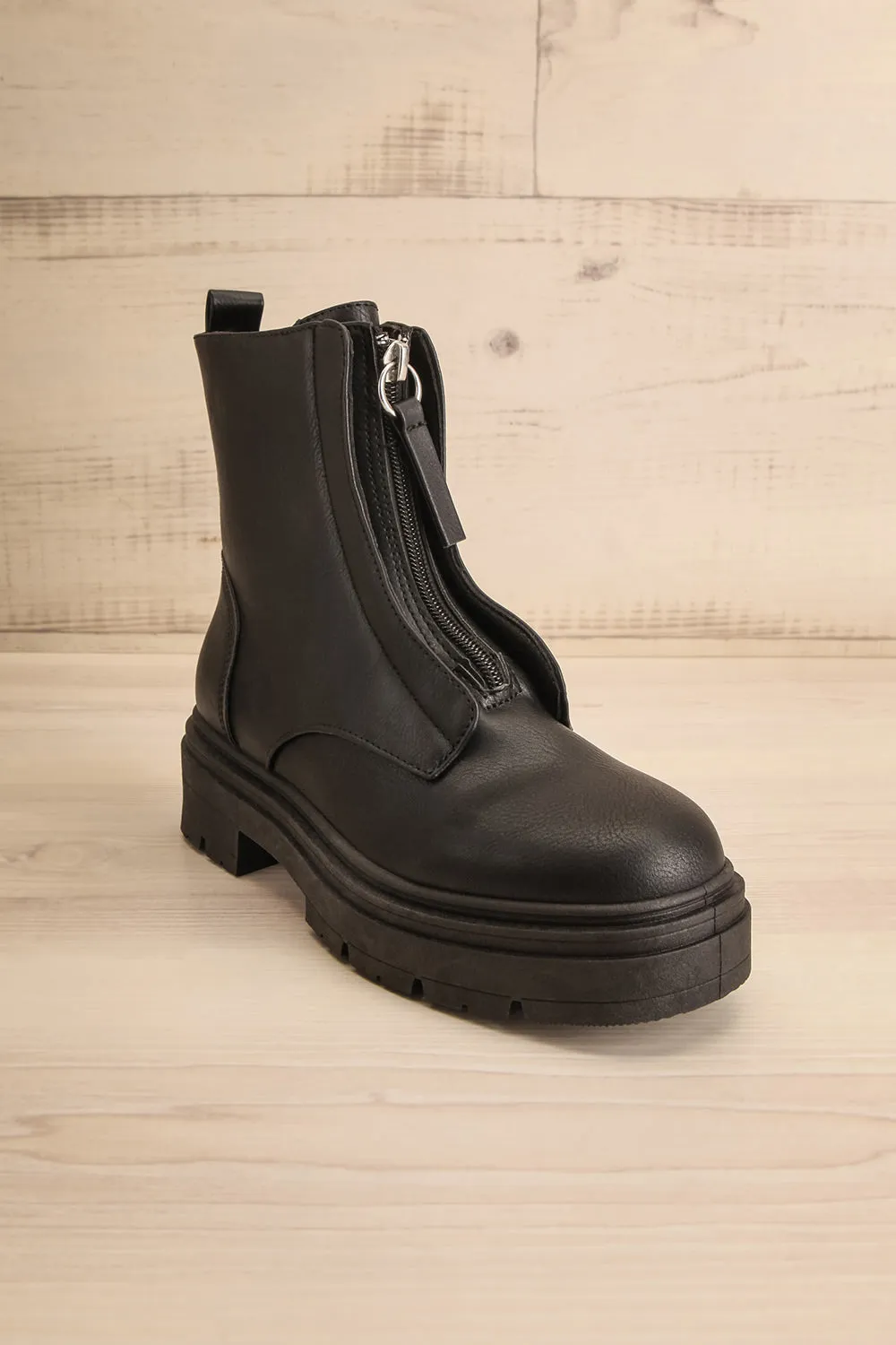 Celeriter Black | Faux-Leather Platform Boots