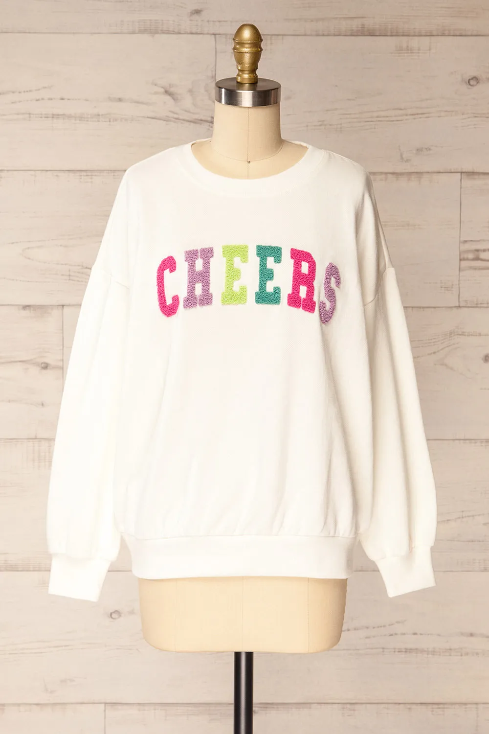 Cheers | Oversized "Cheers" Sweatshirt