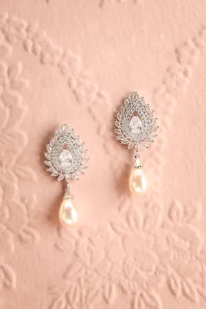 Claing | Crystal Pendant Earrings w/ Pearl
