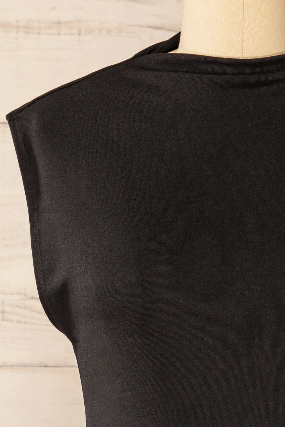 Cubral | Sleeveless Black Top