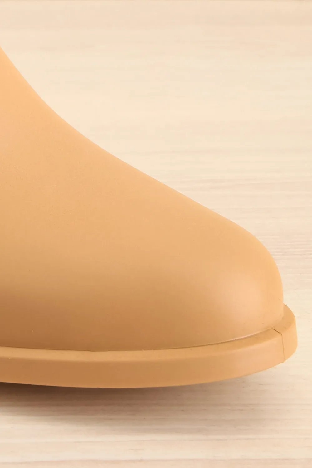 Dartford Beige | Matte Chelsea Rain Boots