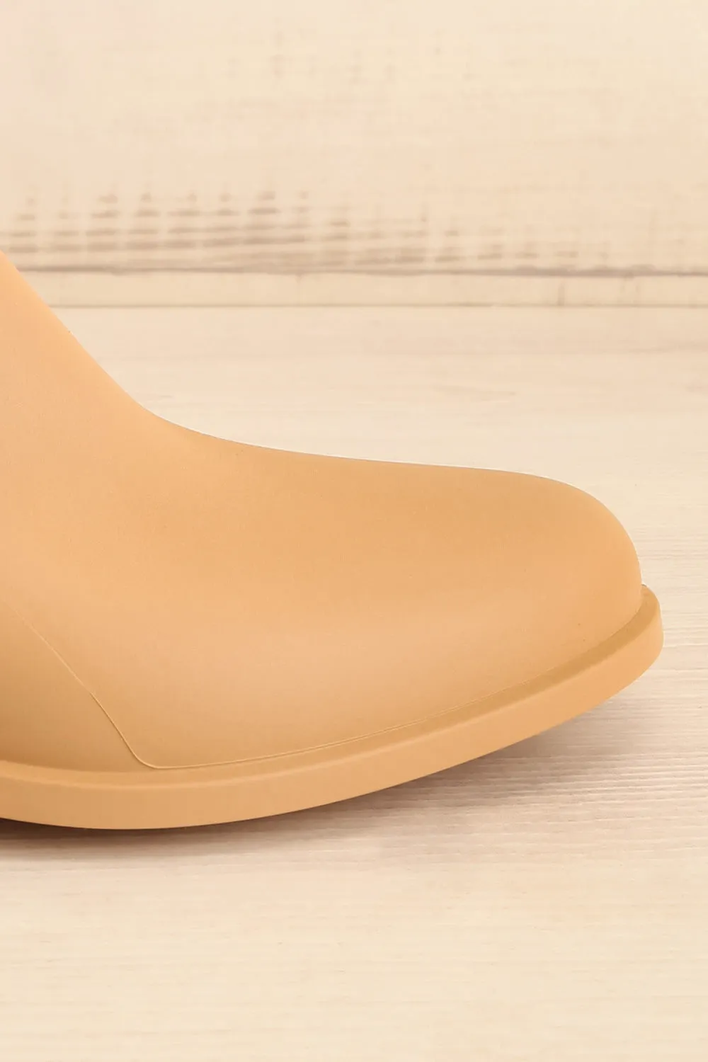 Dartford Beige | Matte Chelsea Rain Boots