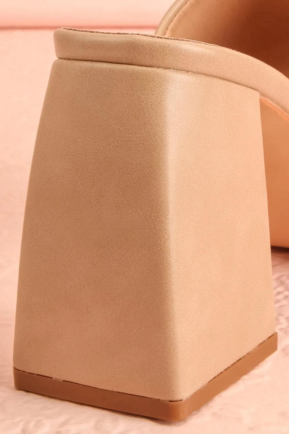 Dorisse Taupe | Heeled Mules