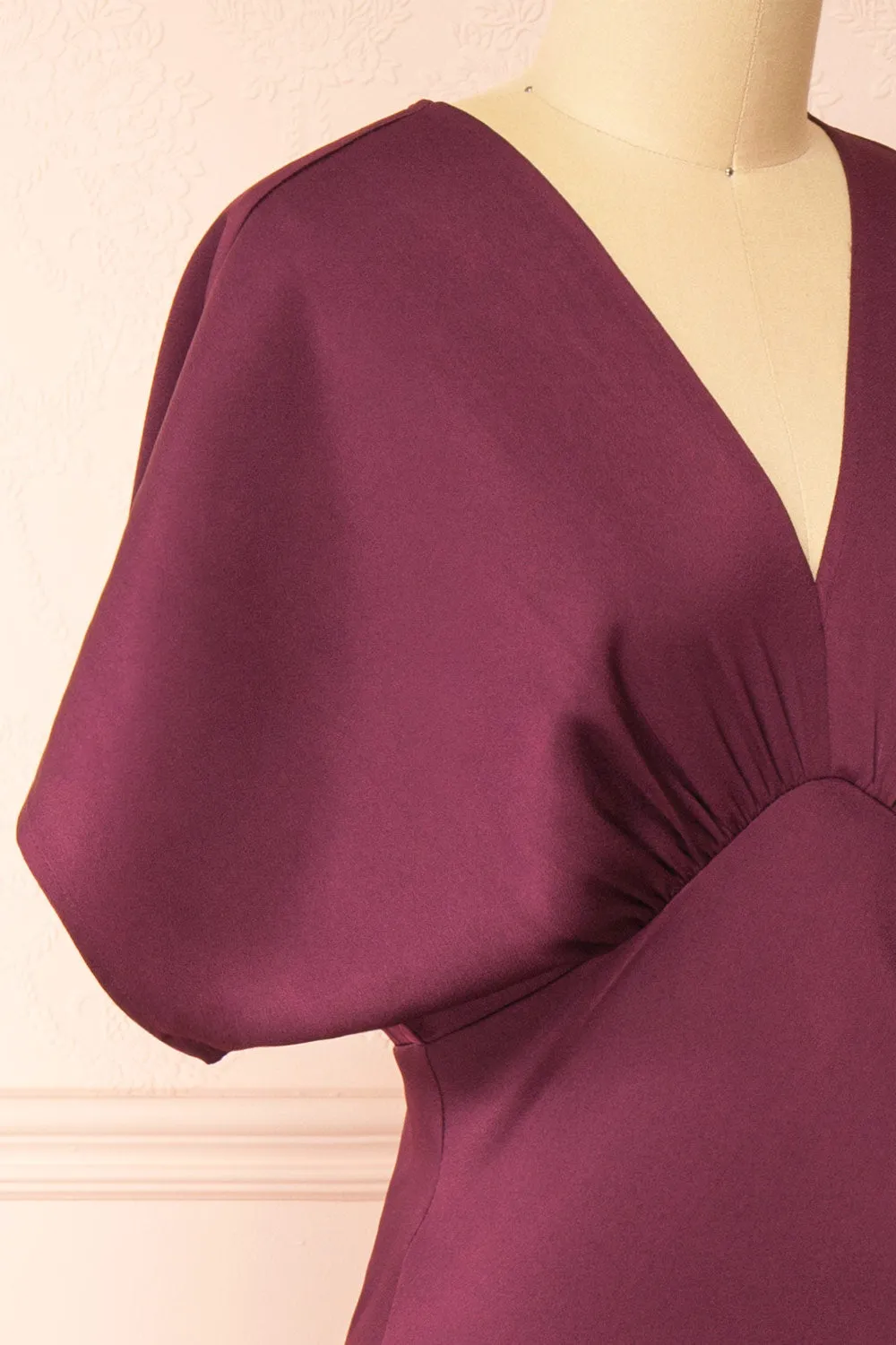 Dracaris | Long Burgundy Satin Dress
