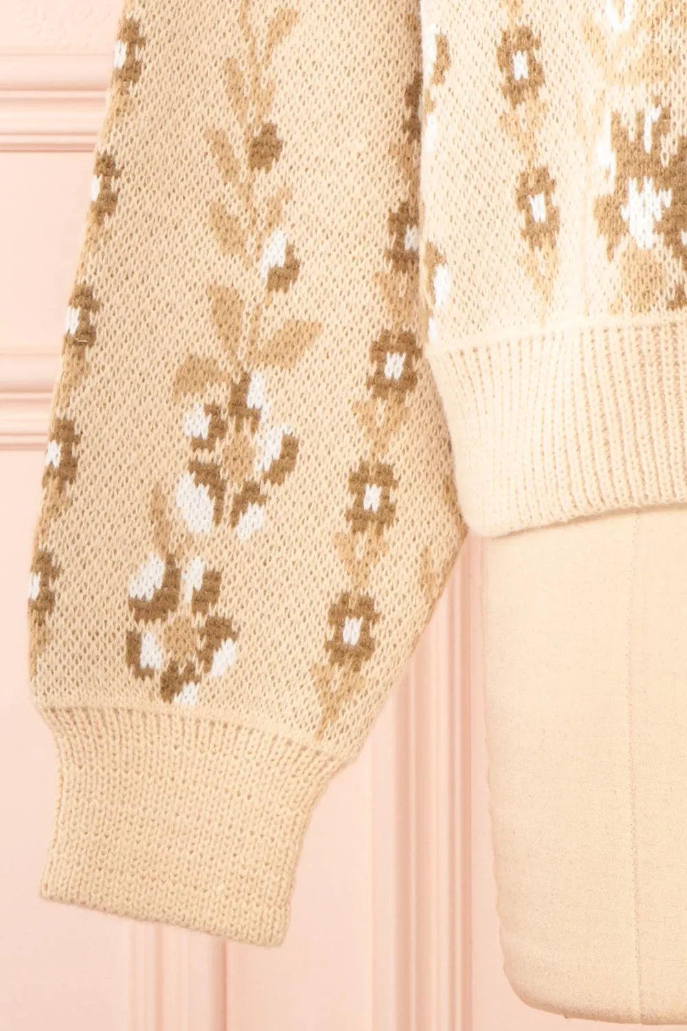 Dushanbe | Knit Sweater w/ Flower Chain Pattern