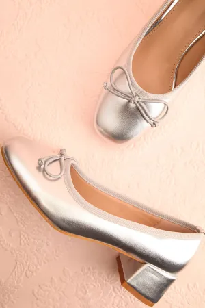 Elyria Silver | Heeled Ballerina Shoes w/ Bow