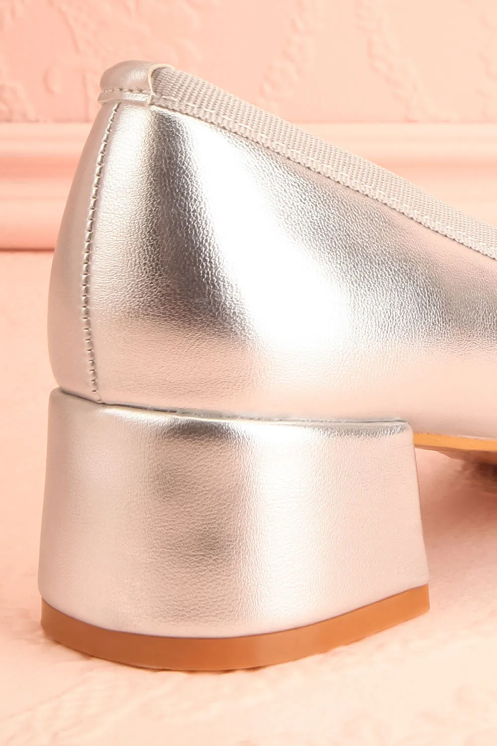 Elyria Silver | Heeled Ballerina Shoes w/ Bow