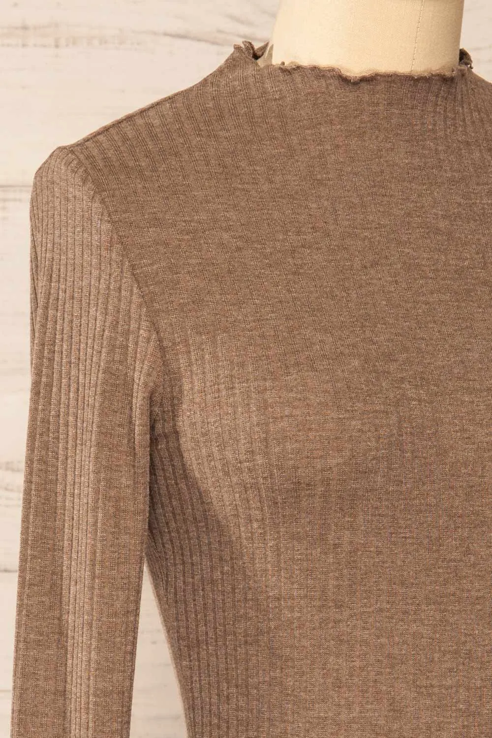 Faaset Taupe | Ribbed Top w/ Stand Collar