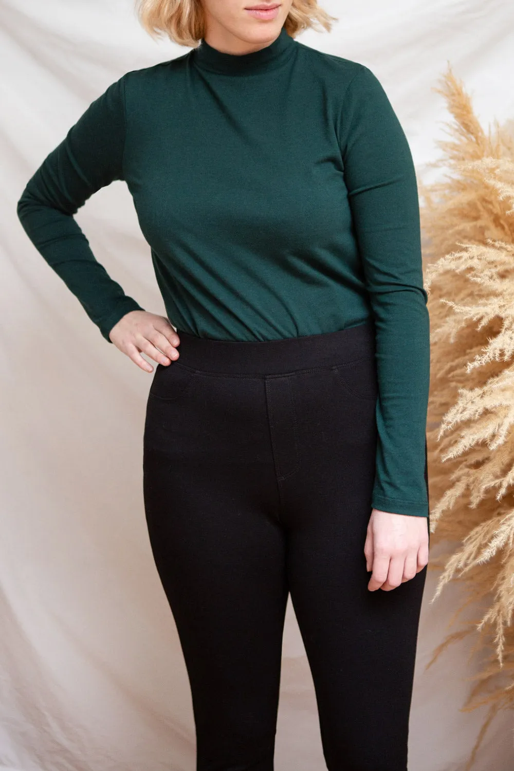 Falejde Black | Long Sleeve Mock Neck Top