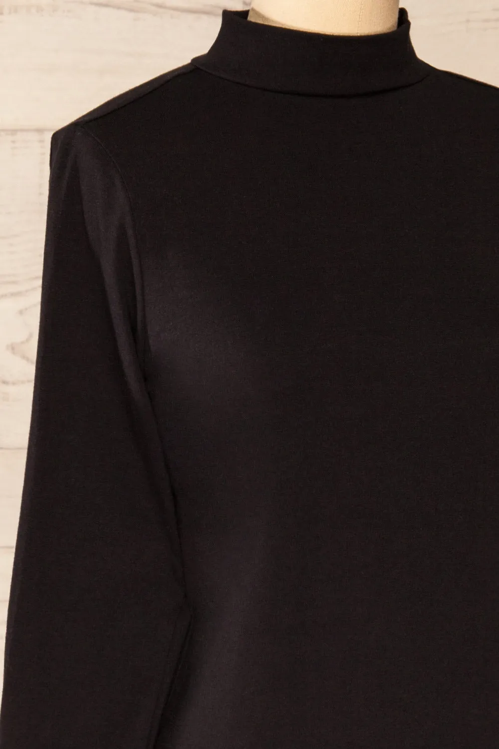 Falejde Black | Long Sleeve Mock Neck Top