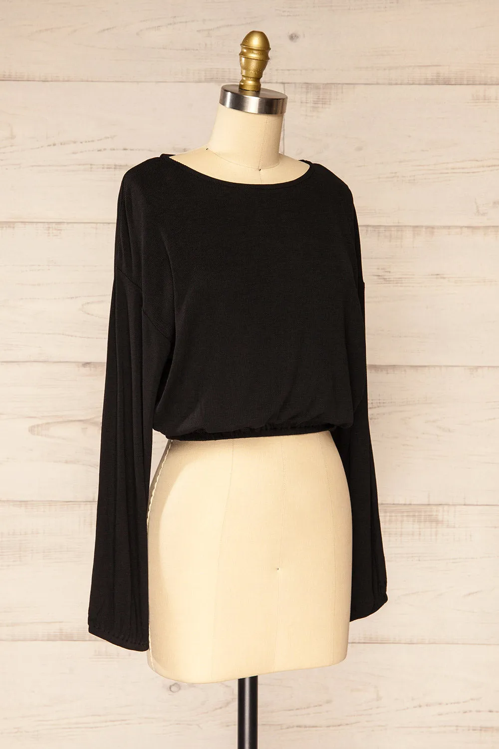 Farnham Black | Ribbed Crop Top w/ Long Sleeves