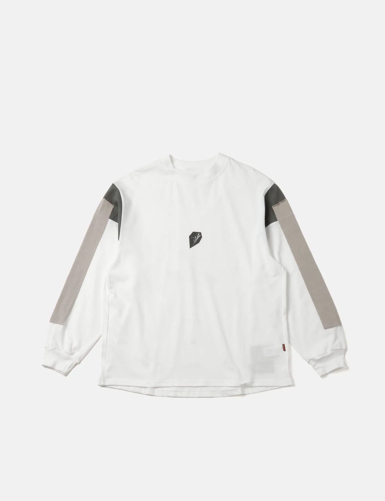 GOOPiMADE VI-G05T "Silent Fern" Long Sleeve Graphic T-Shirt - White