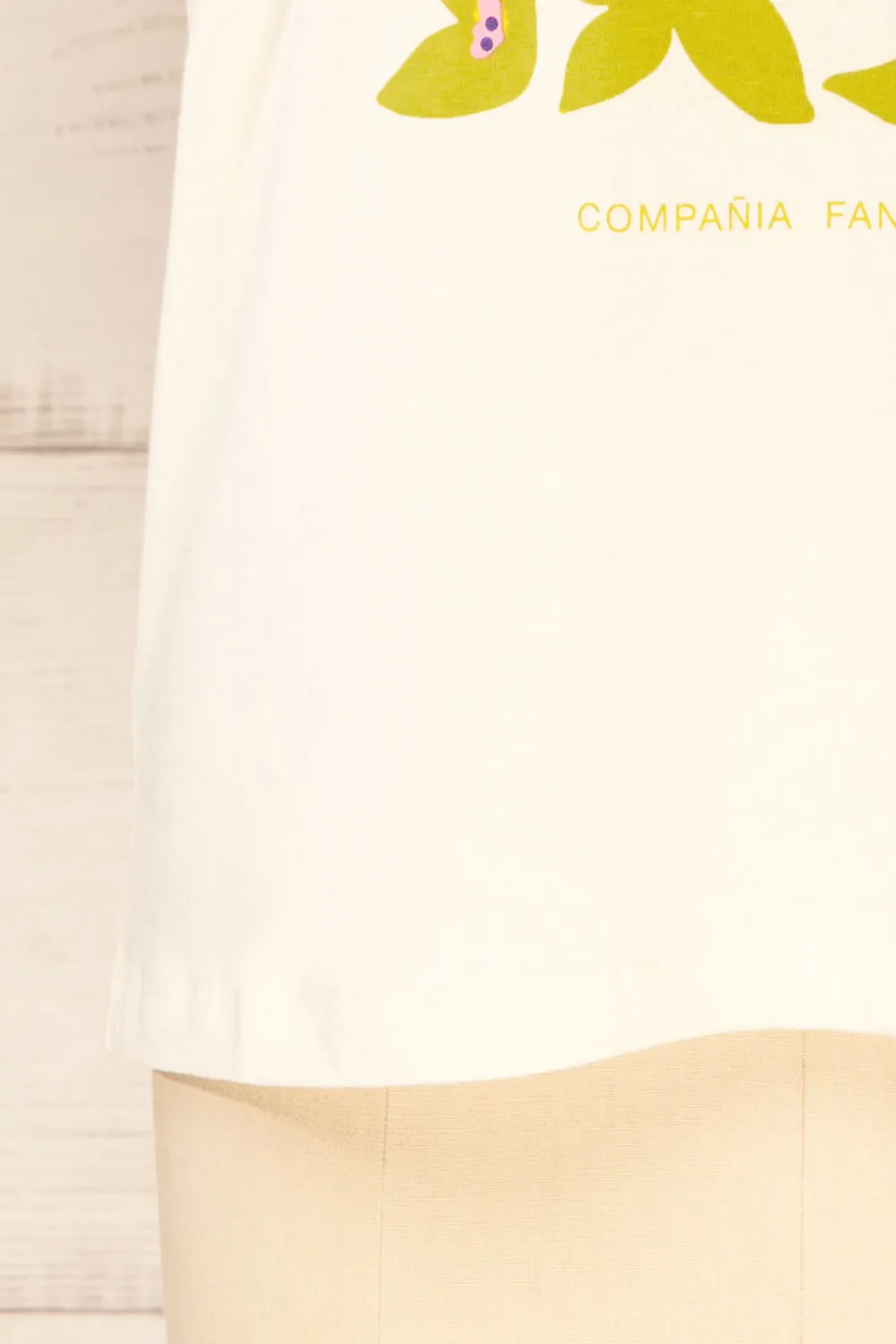 Haworth | Beige T-Shirt w/ Green & Pink Flowers