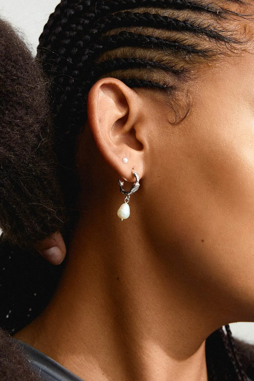 Jonne Silver | Set of 2 Pearl Earrings