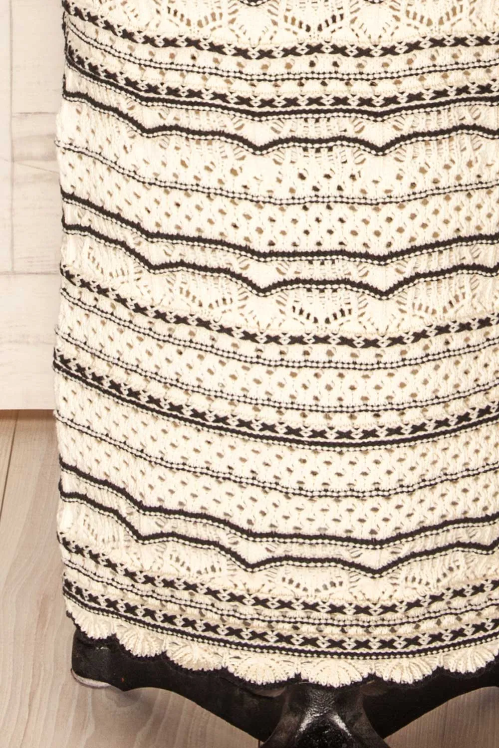 Kande | Long Fitted Striped Crochet Dress
