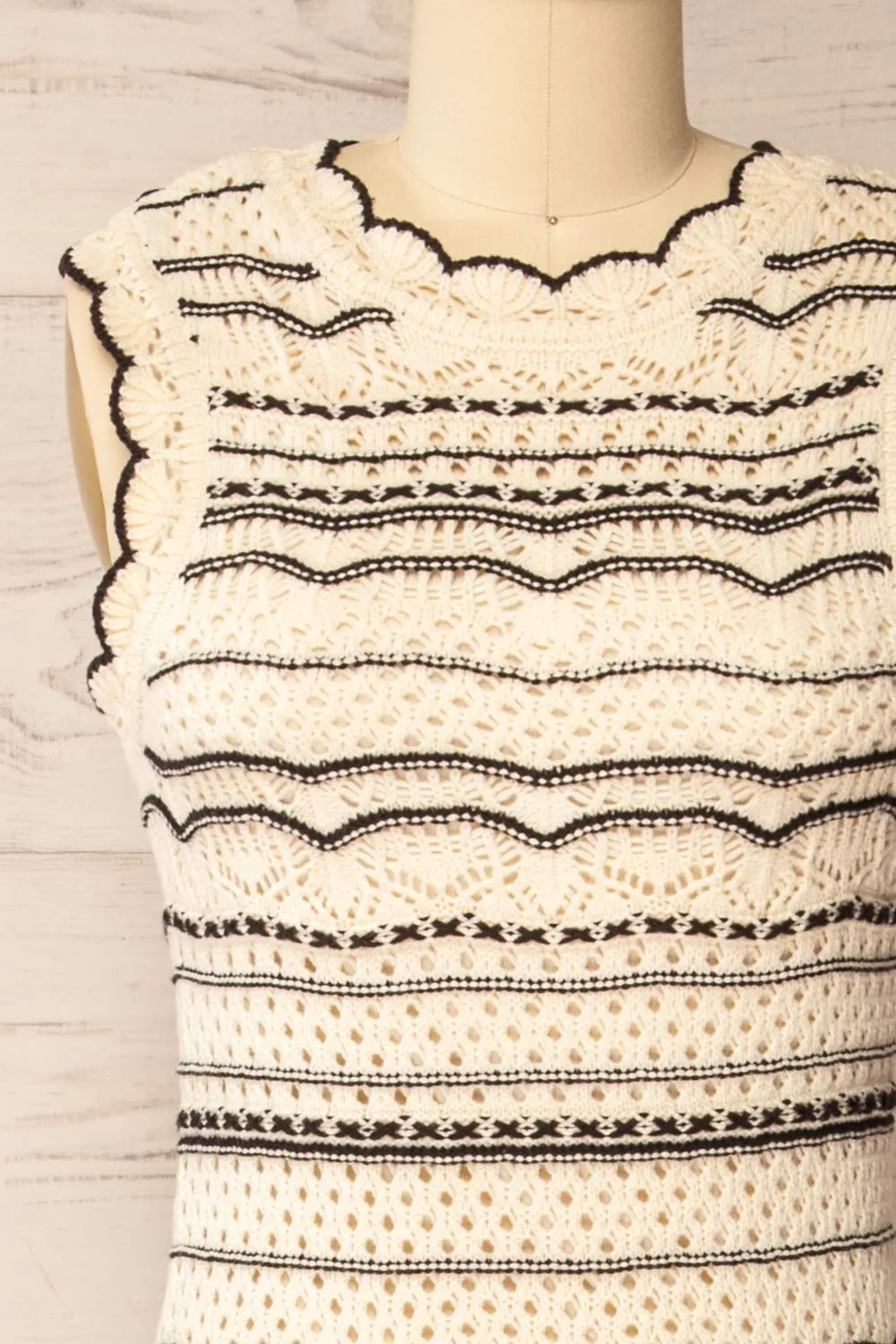 Kande | Long Fitted Striped Crochet Dress