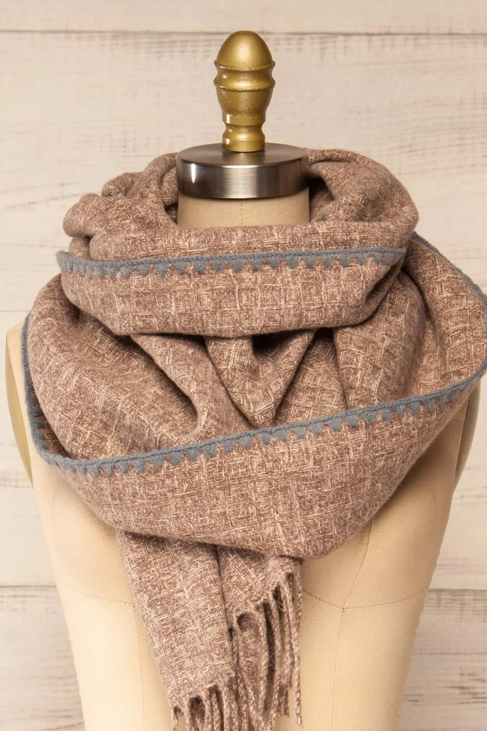 Kaspiysk Taupe | Woven Scarf w/ Grey Trim