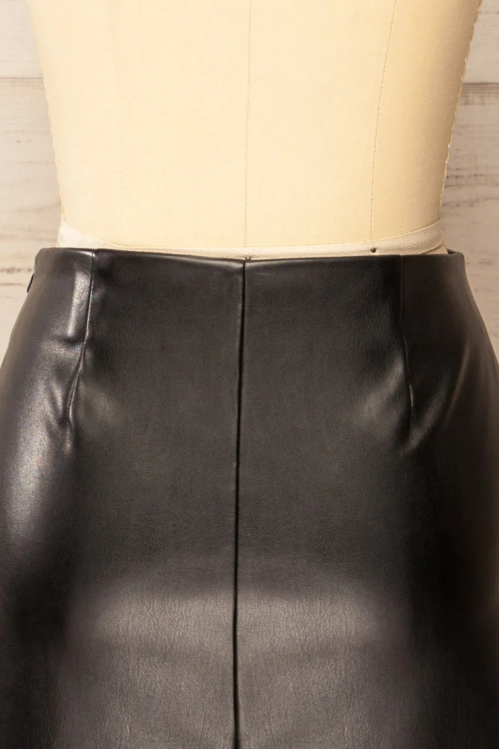 Kunamoto | Black Faux-Leather Mini Skirt