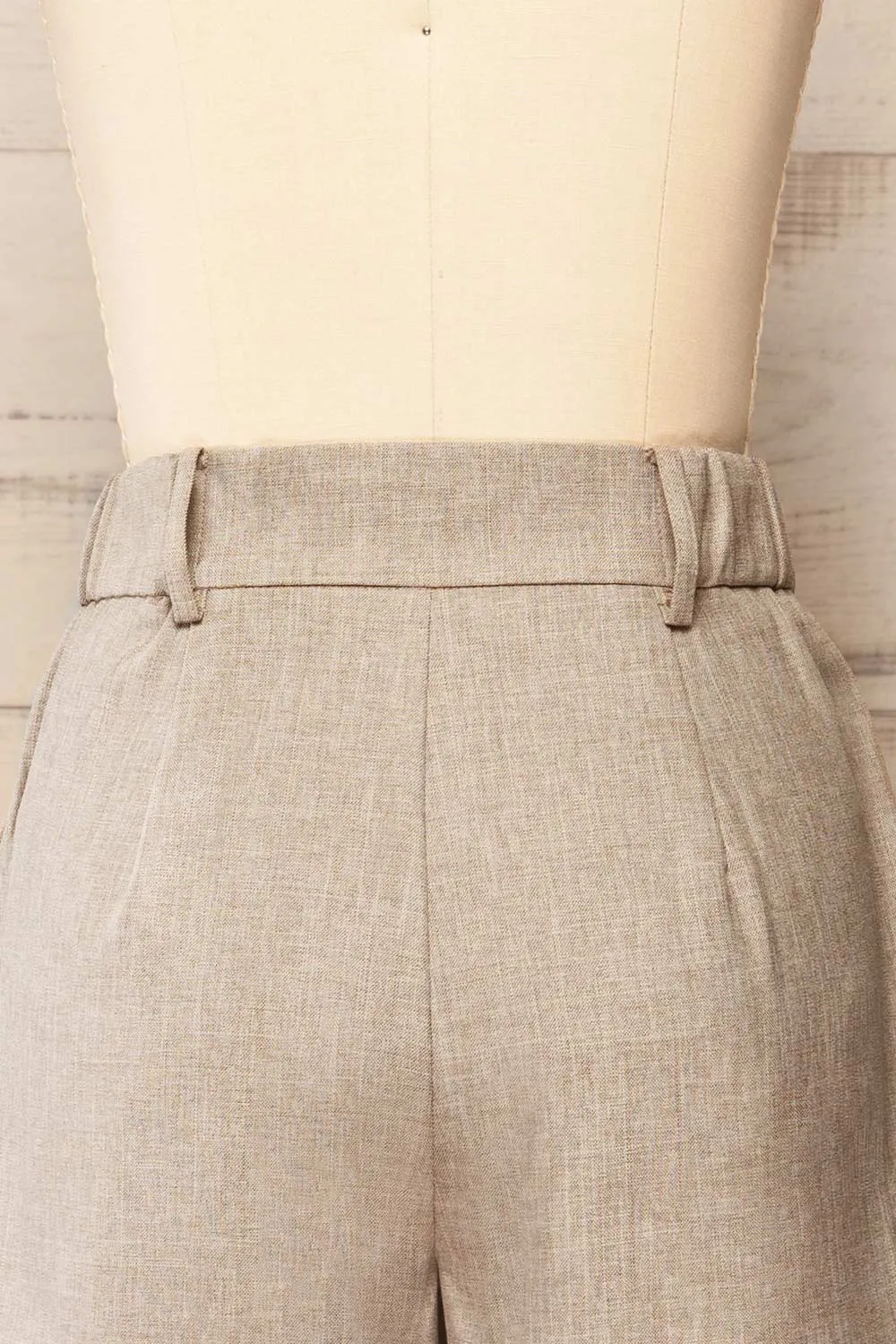 Kunga Grey | High-Waisted Shorts w/ Pockets