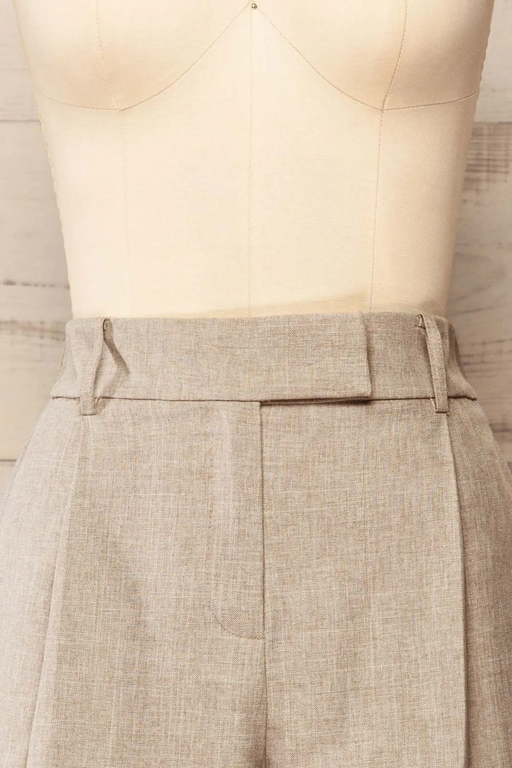 Kunga Grey | High-Waisted Shorts w/ Pockets
