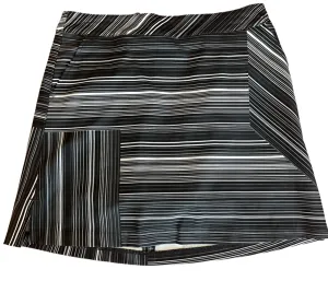 Lady Hagen Black and White Striped Skort Size 6 MSP$65