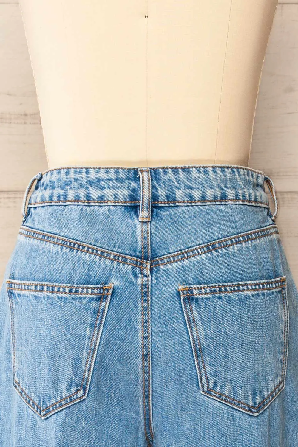 Landruk | High-Waisted Straight Leg Jeans