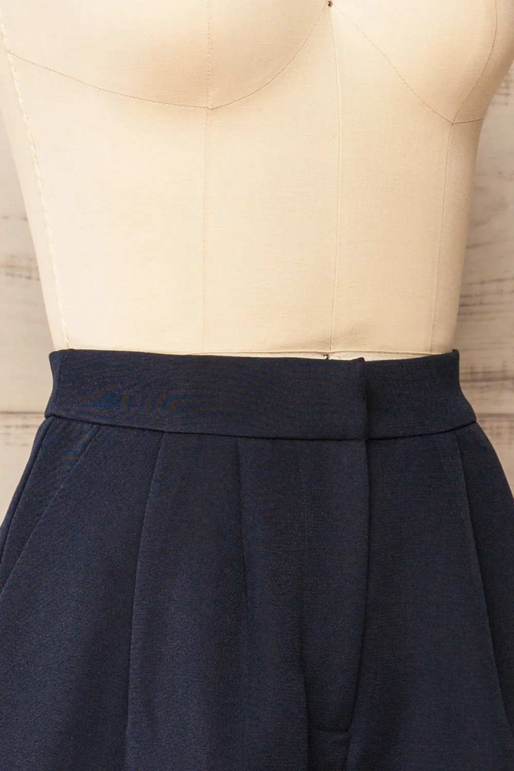 Lonsdale Navy | High-Waisted Shorts w/ Pockets