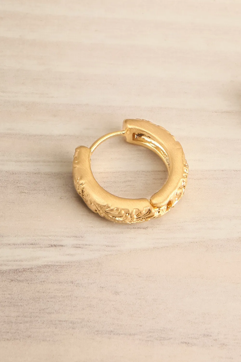 Lorenthym Gold | Textured Hoop Earrings