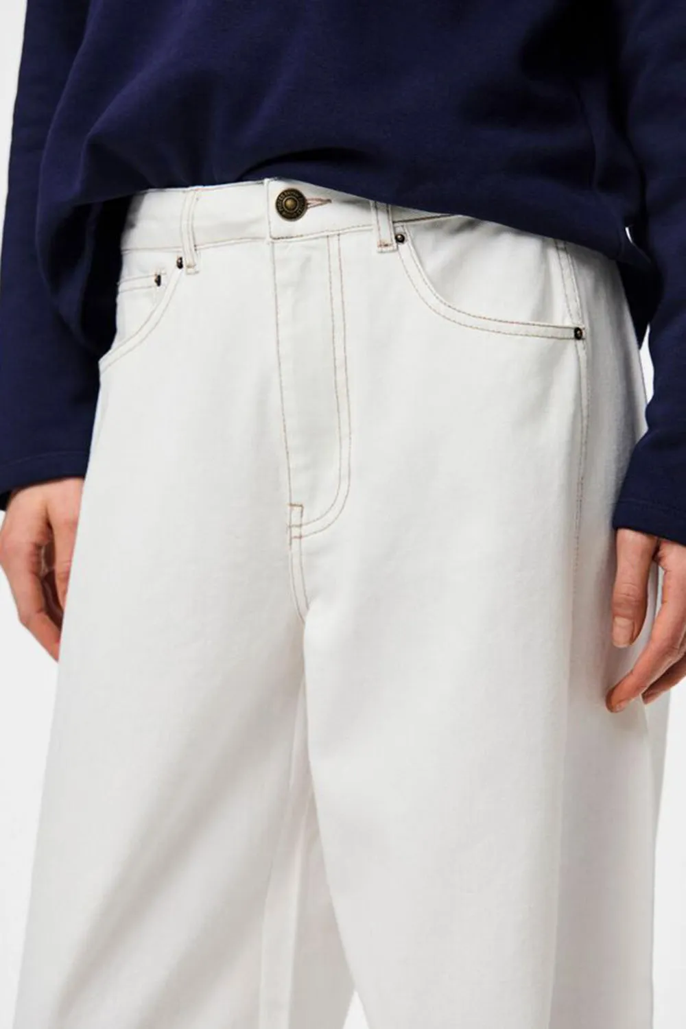 Mabutsane | High-Waisted White Jeans