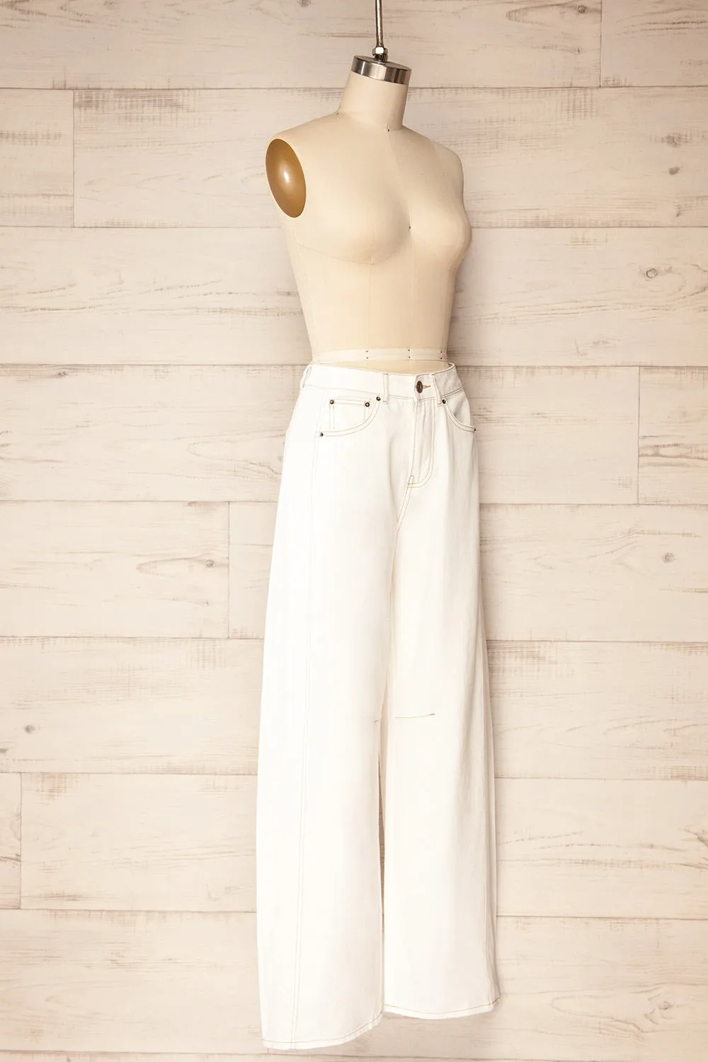 Mabutsane | High-Waisted White Jeans