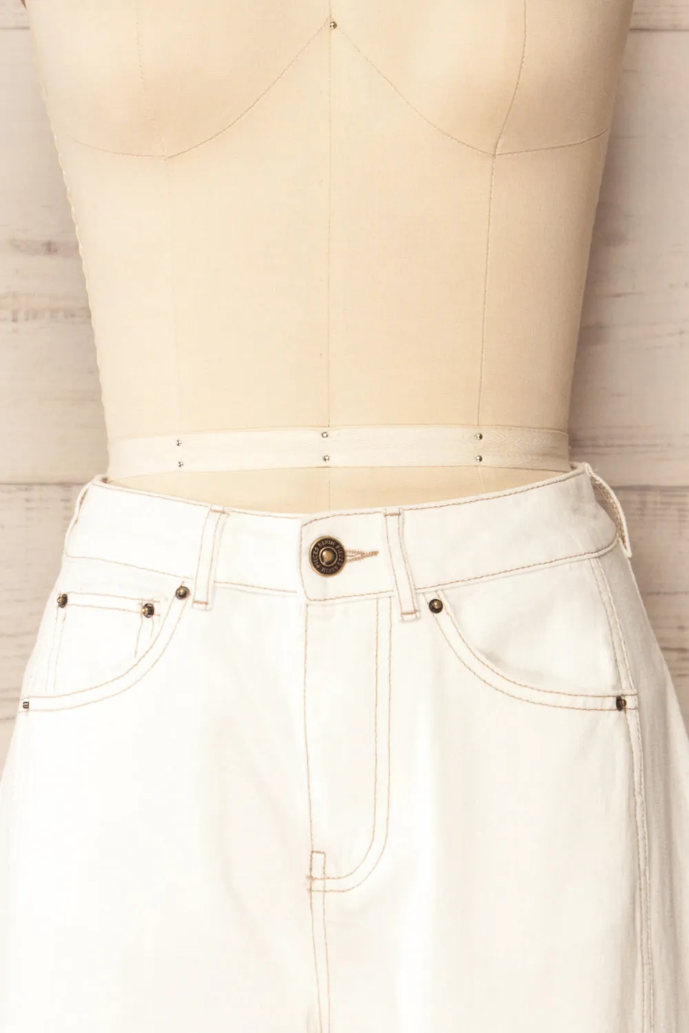 Mabutsane | High-Waisted White Jeans